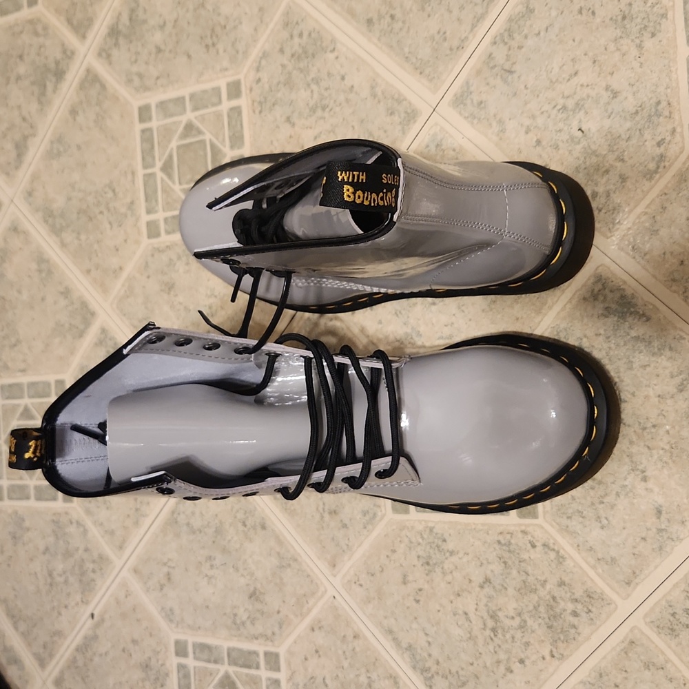 Dr. Martens NWOT Glossy Light Gray Combat Boots with Black Laces